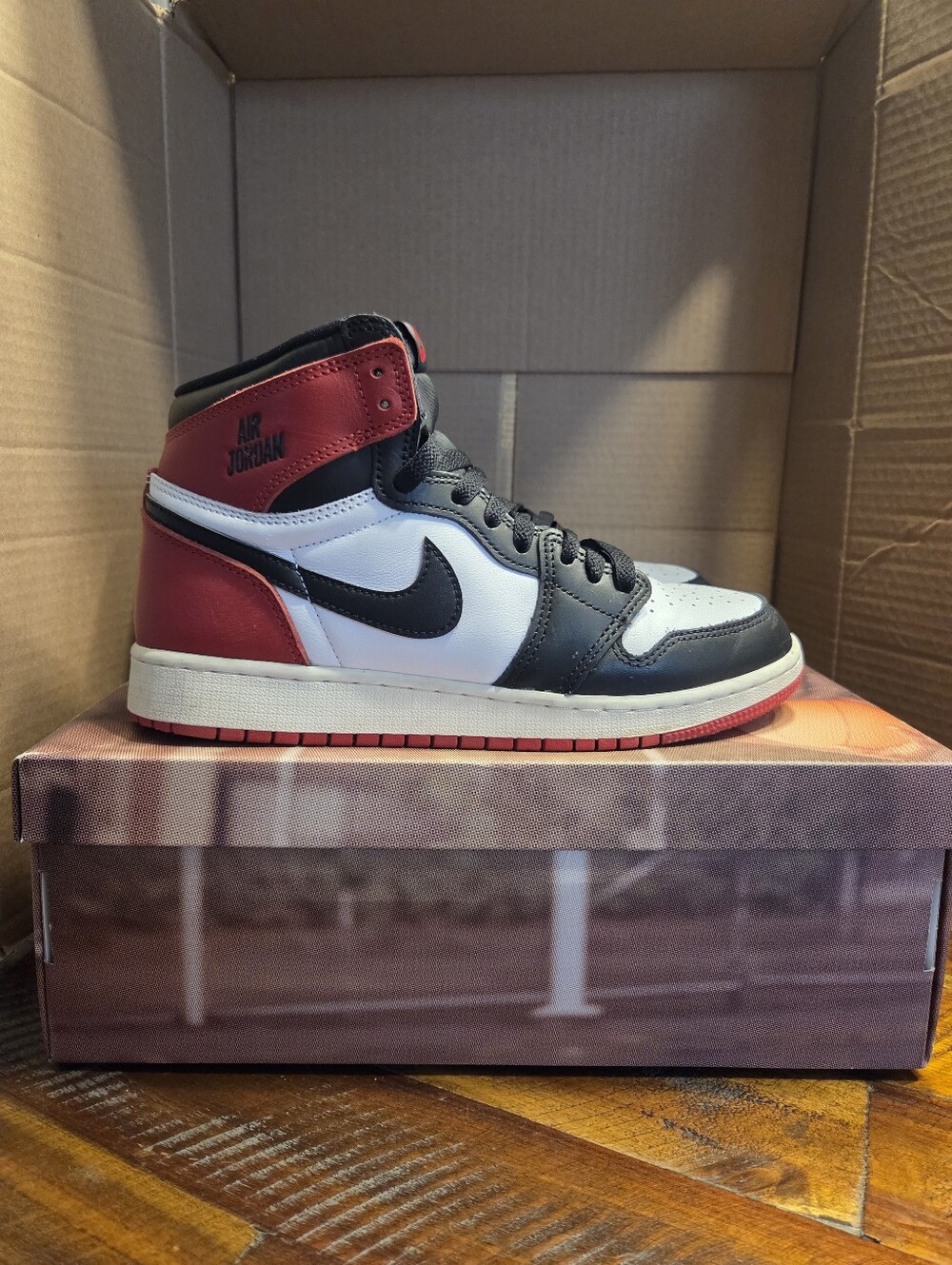 Jordan Boys High-Top Sneakers in Black/White/Red